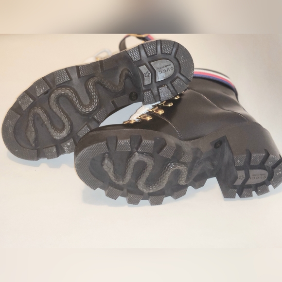 GUCCI Leather Ankle Boot with Belt 35.5 - Picture 2 of 8